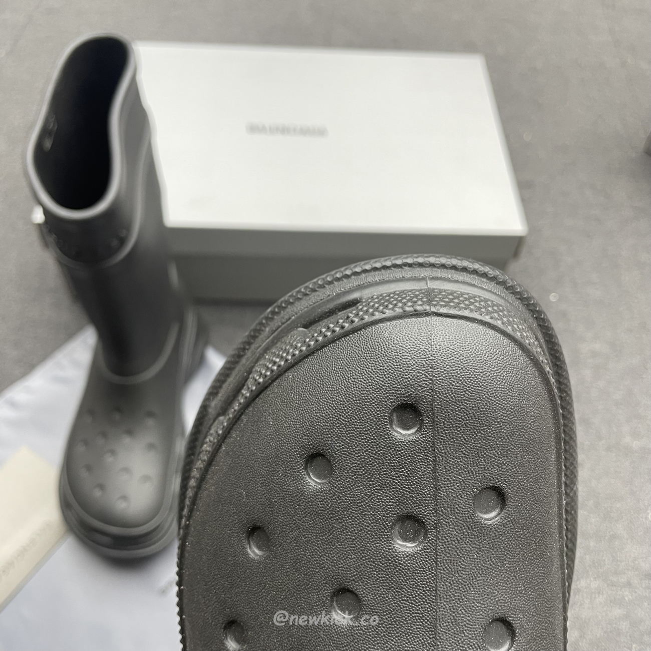 Balenciaga X Crocs Boot Black White Green Bright Pink Beige Rubber 677388w1s8e1000 (7) - www.newkick.vip