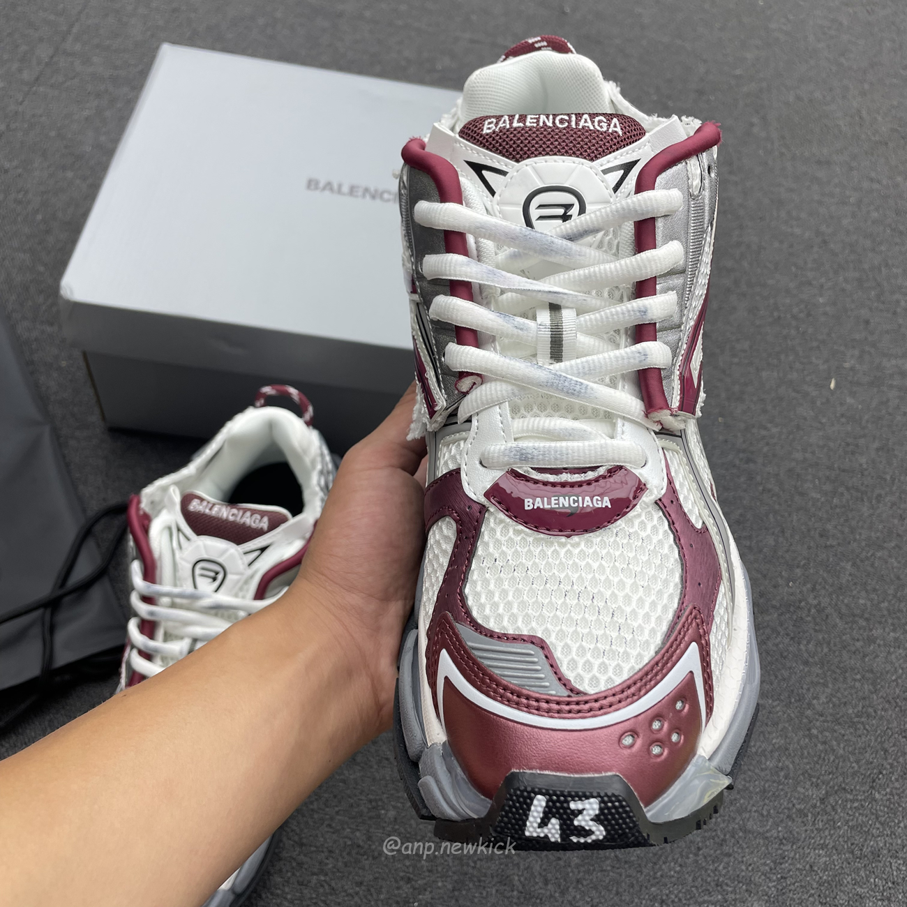 Balenciaga Runner Burgundy 677403w3rb3 (3) - www.newkick.vip
