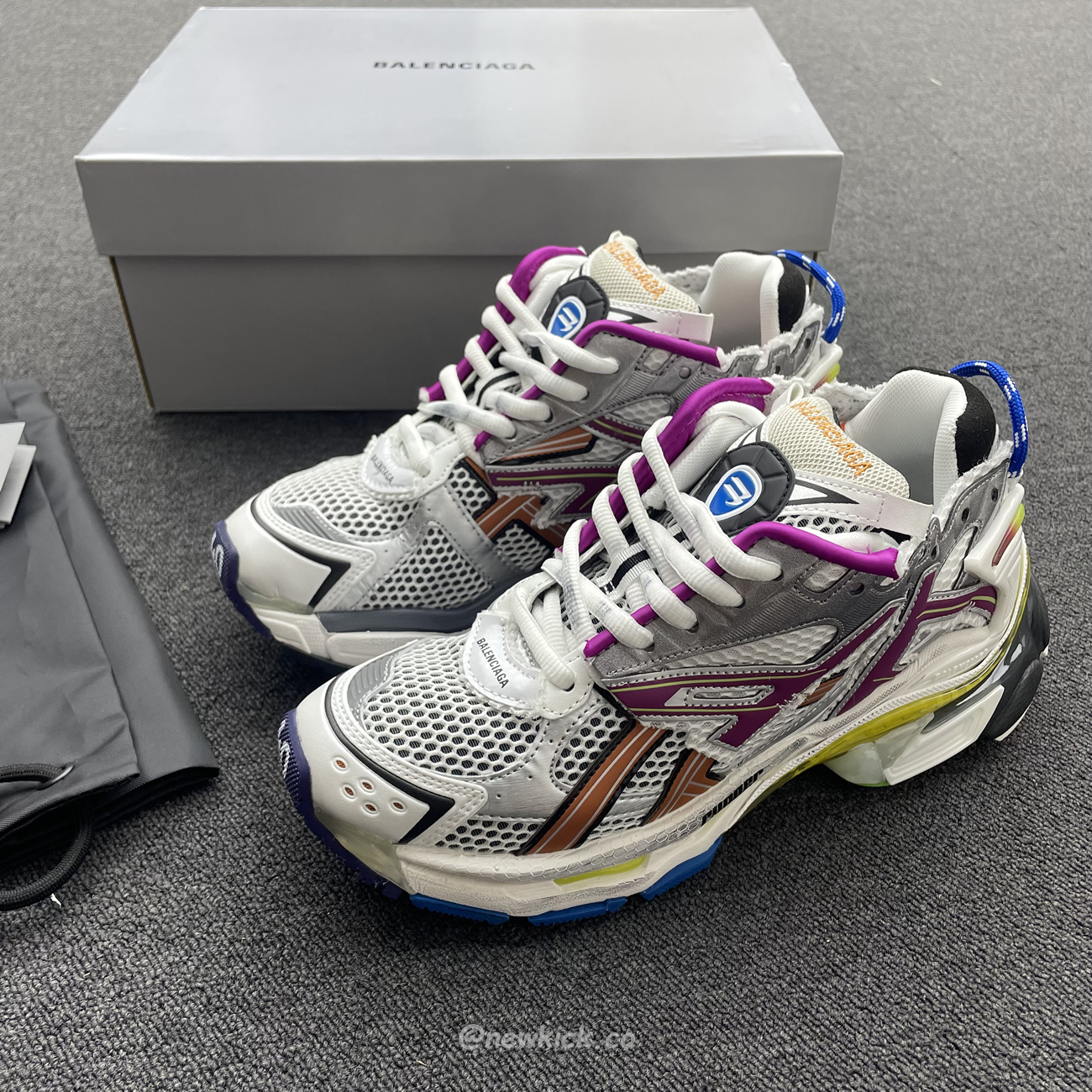 Balenciaga Runner Multicolor 677403w3rb68123 (11) - www.newkick.vip