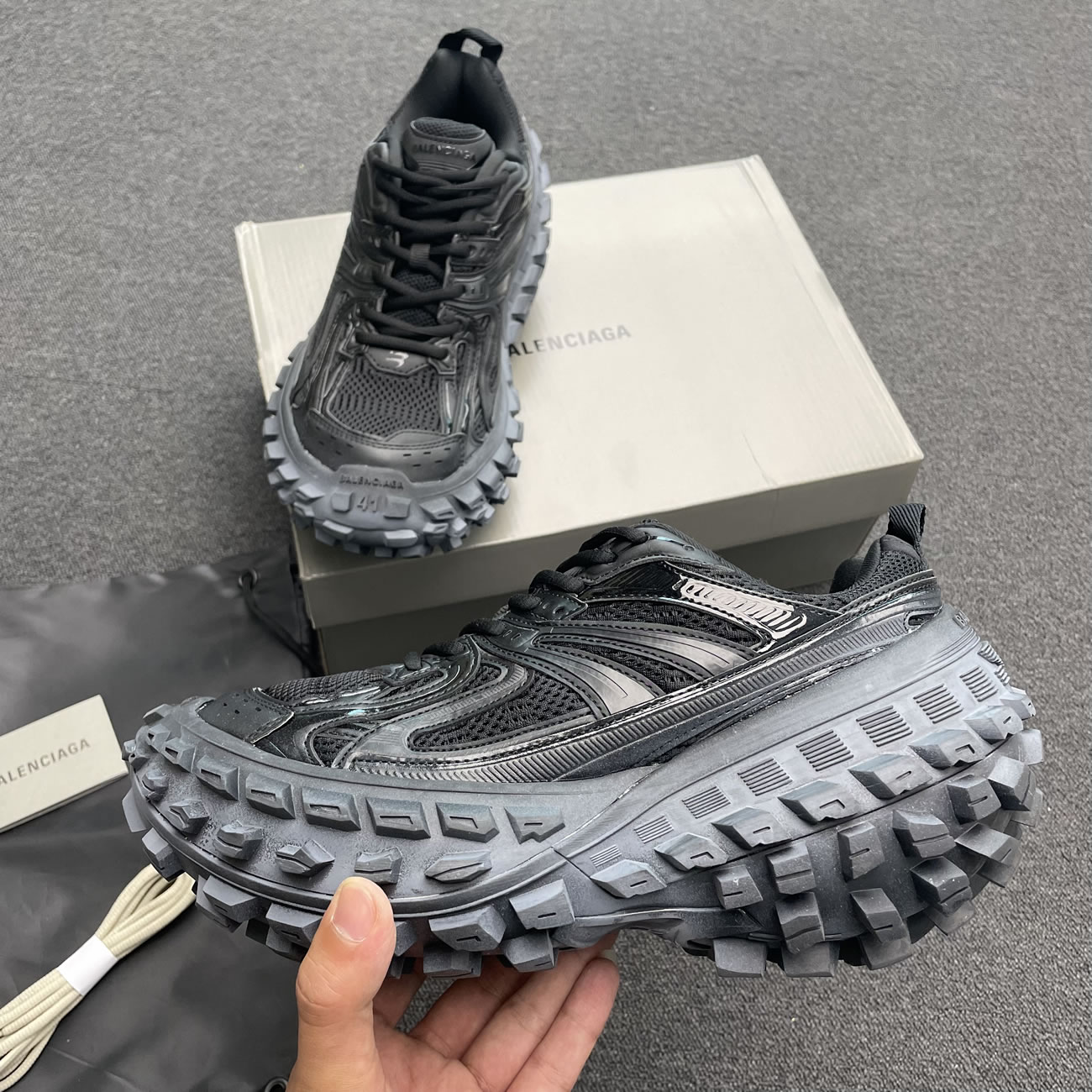 Balenciaga Defender Green Black Grey Navy Beige (16) - www.newkick.vip Balenciaga Defender Green Black Grey Navy Beige (16) - www.newkick.vip