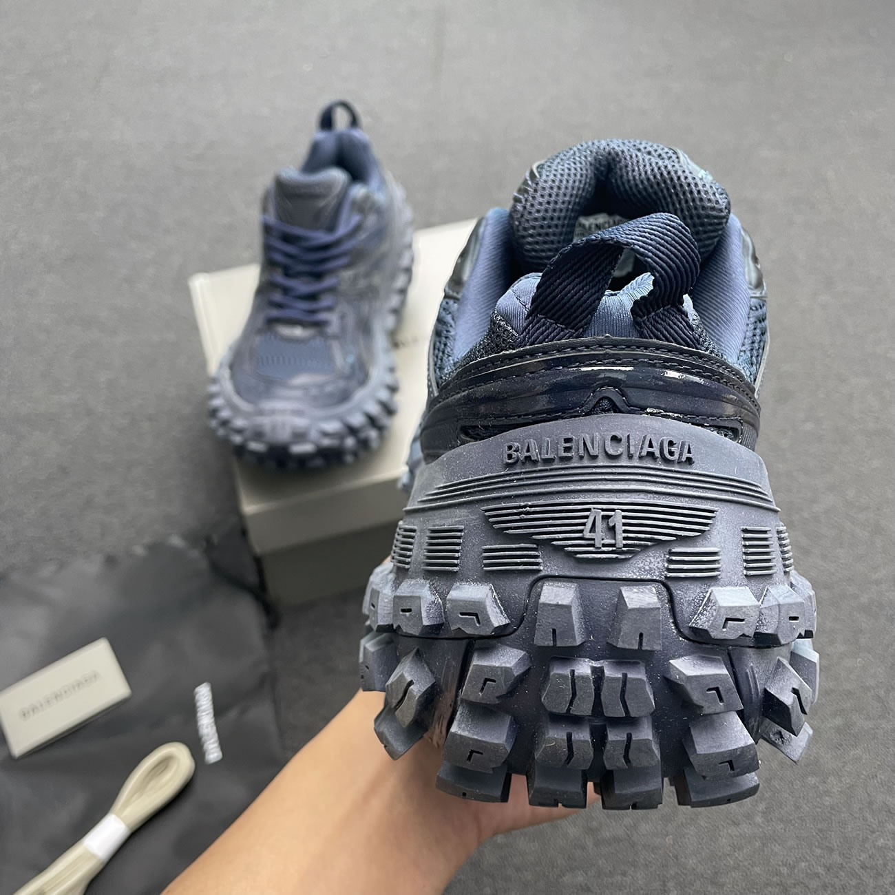 Balenciaga Defender Green Black Grey Navy Beige (24) - www.newkick.vip