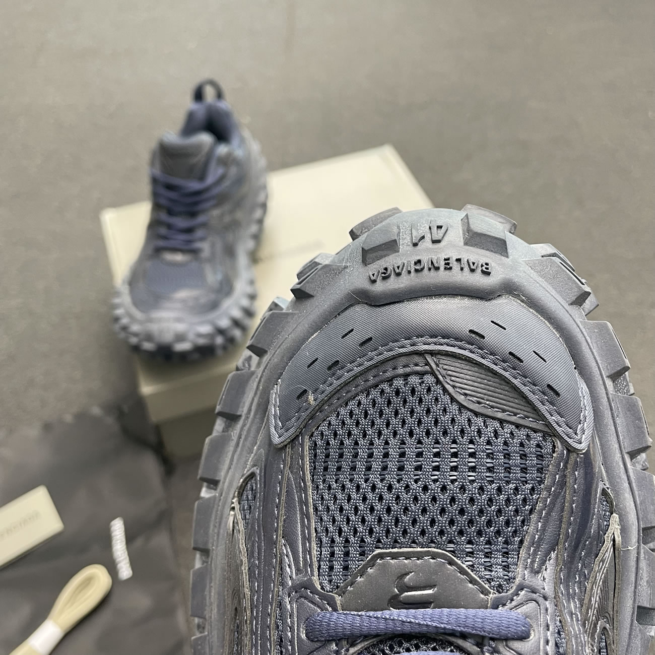 Balenciaga Defender Green Black Grey Navy Beige (25) - www.newkick.vip