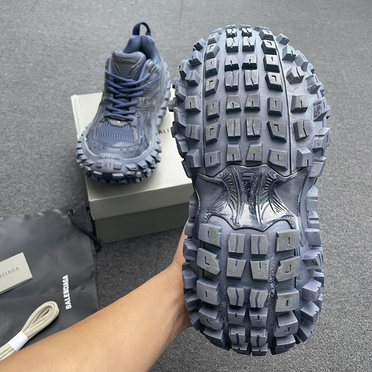 Balenciaga Defender Green Black Grey Navy Beige (30) - www.newkick.vip