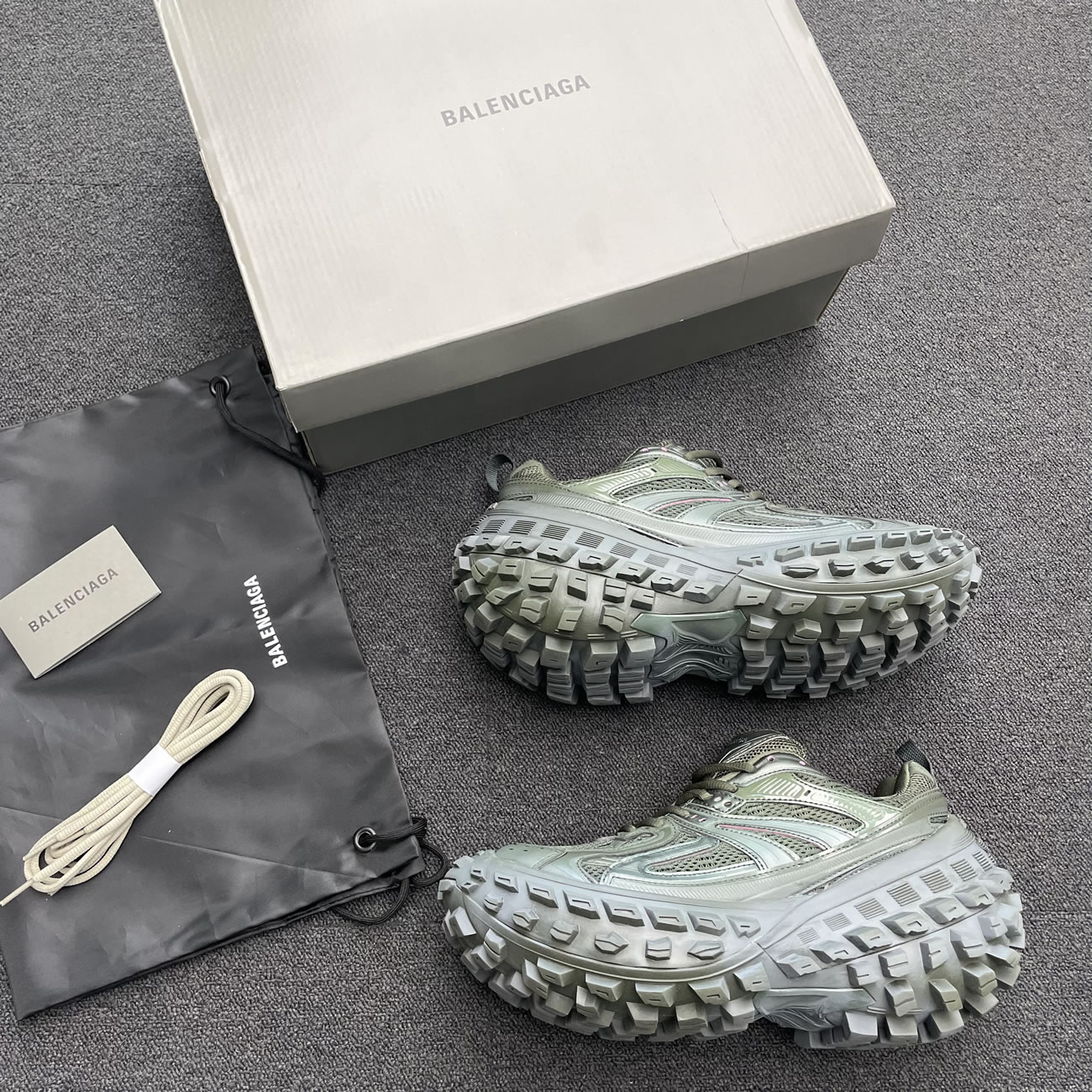 Balenciaga Defender Green Black Grey Navy Beige (36) - www.newkick.vip