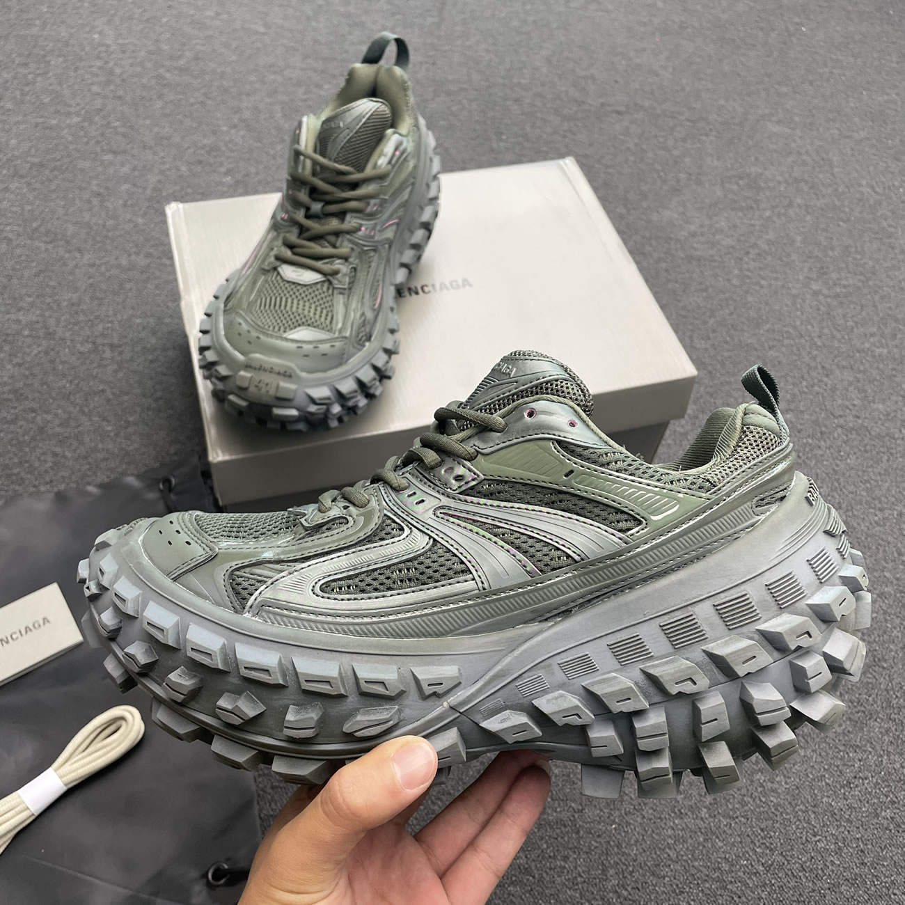 Balenciaga Defender Green Black Grey Navy Beige (37) - www.newkick.vip