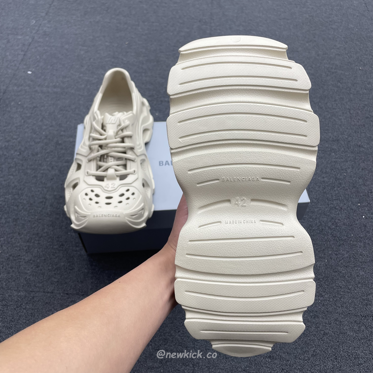 Balenciaga Hd Lace Up Black Beige (12) - www.newkick.vip Balenciaga Hd Lace Up Black Beige (12) - www.newkick.vip