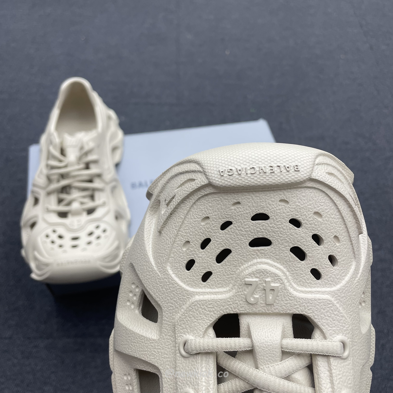 Balenciaga Hd Lace Up Black Beige (16) - www.newkick.vip Balenciaga Hd Lace Up Black Beige (16) - www.newkick.vip