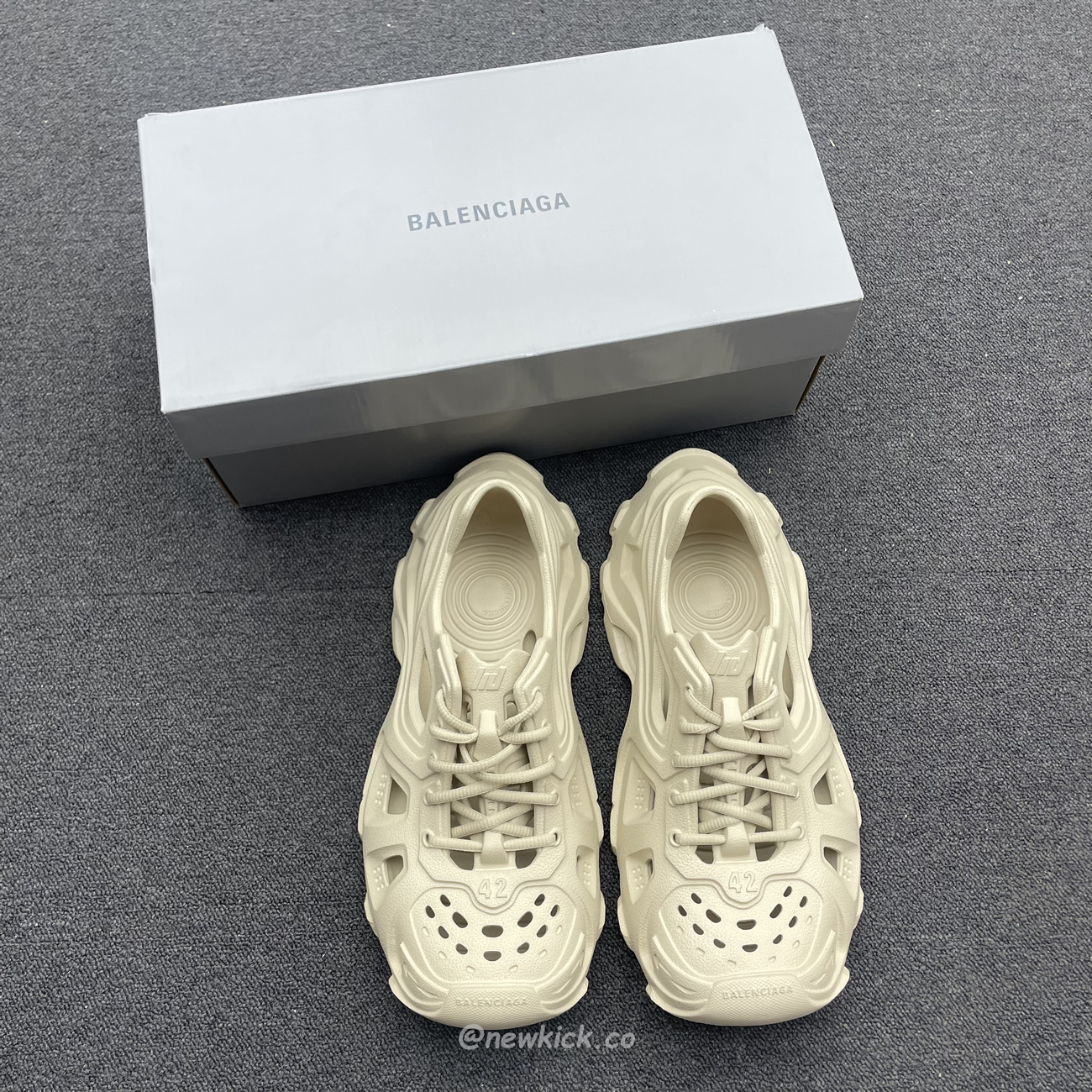 Balenciaga Hd Lace Up Black Beige (8) - www.newkick.vip Balenciaga Hd Lace Up Black Beige (8) - www.newkick.vip