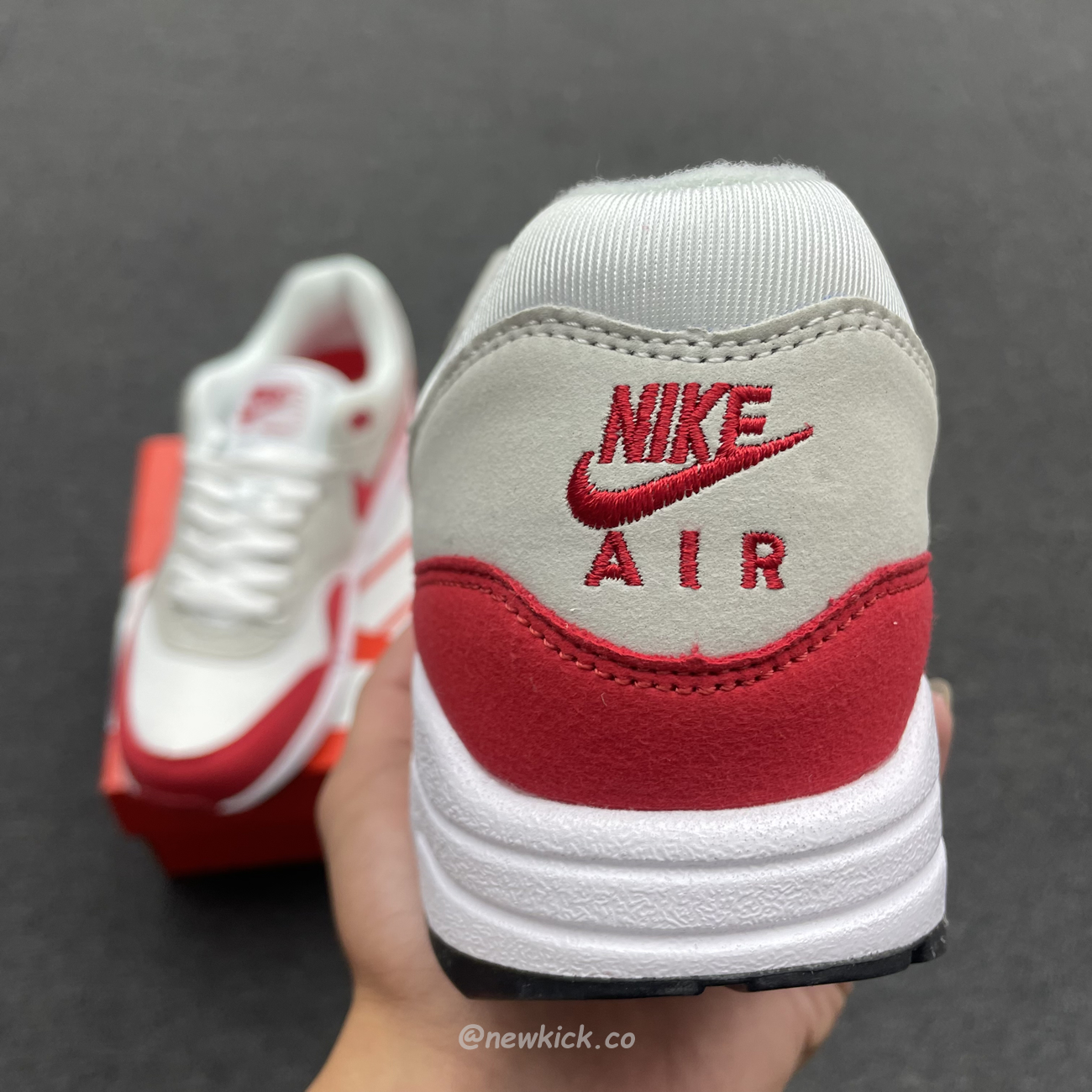 Nike Air Max 1 Anniversary Red 20172018 Restock Pair 908375 103(10) - www.newkick.vip Nike Air Max 1 Anniversary Red 20172018 Restock Pair 908375 103(10) - www.newkick.vip