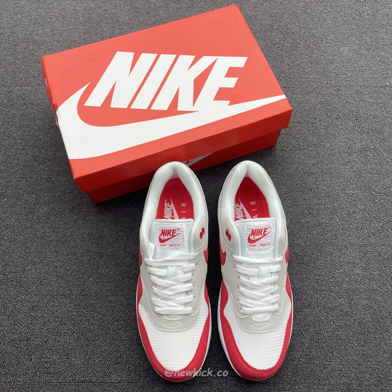 Nike Air Max 1 Anniversary Red 20172018 Restock Pair 908375 103(13) - www.newkick.vip Nike Air Max 1 Anniversary Red 20172018 Restock Pair 908375 103(13) - www.newkick.vip