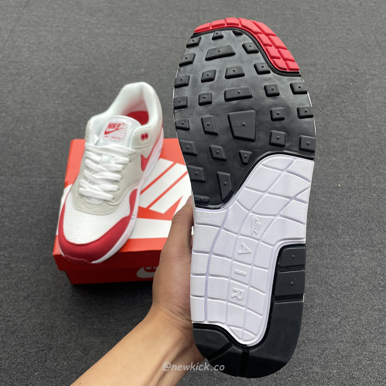 Nike Air Max 1 Anniversary Red 20172018 Restock Pair 908375 103(8) - www.newkick.vip Nike Air Max 1 Anniversary Red 20172018 Restock Pair 908375 103(8) - www.newkick.vip