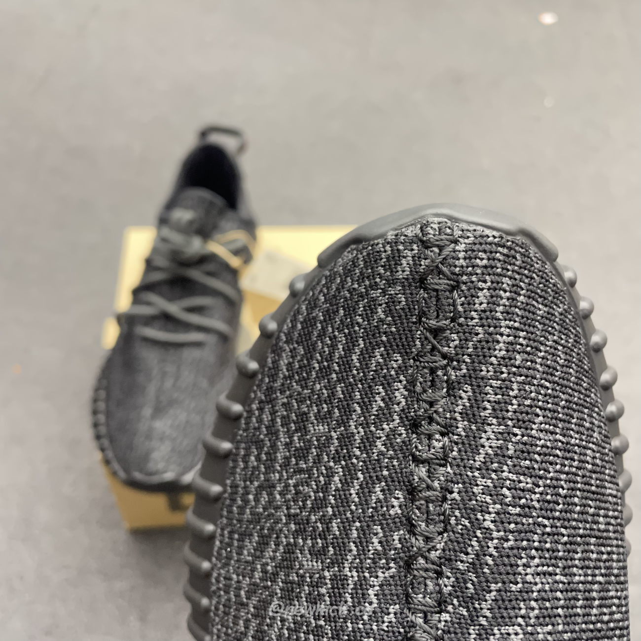 Adidas Yeezy Boost 350 Pirate Black Aq2659 (14) - www.newkick.vip