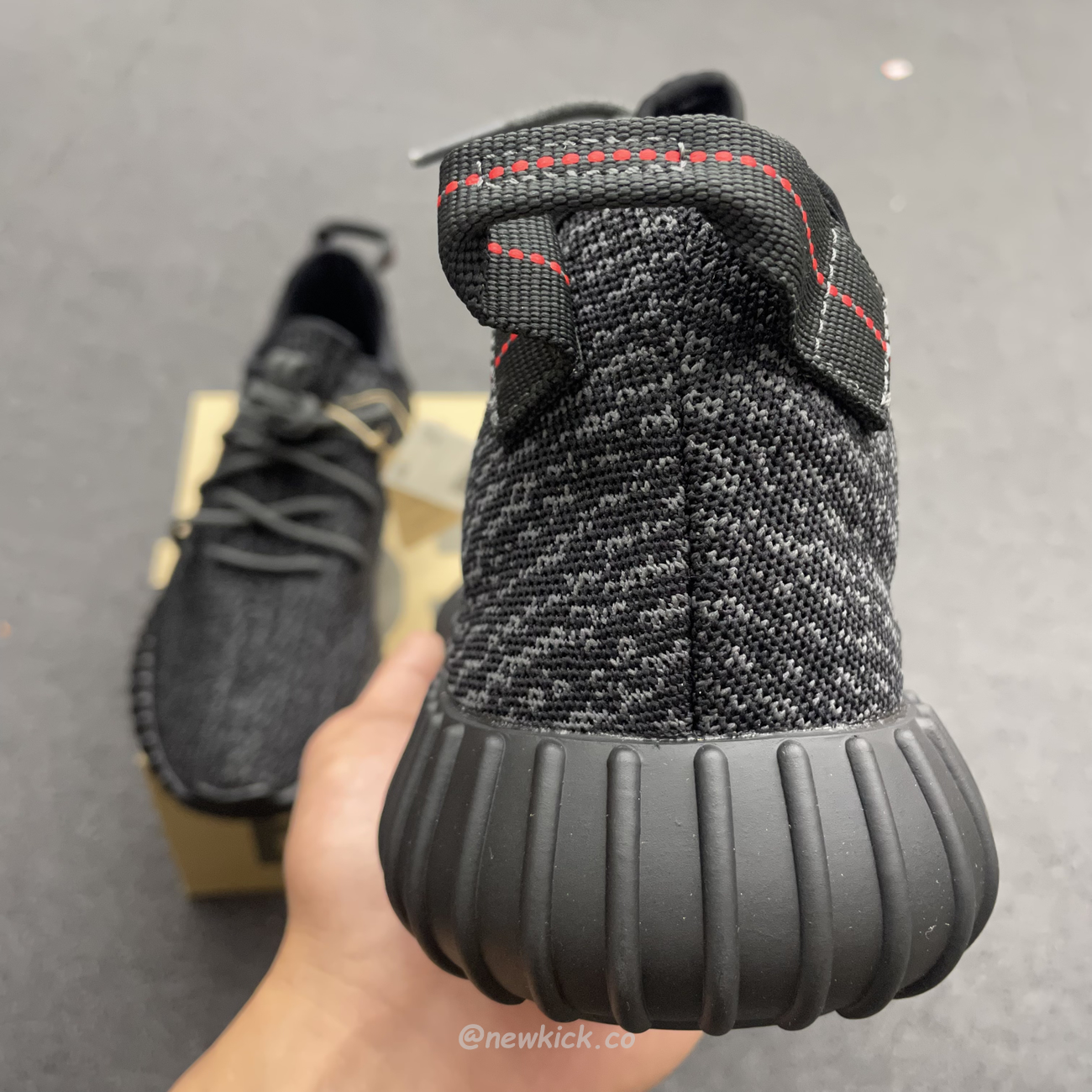 Adidas Yeezy Boost 350 Pirate Black Aq2659 (3) - www.newkick.vip