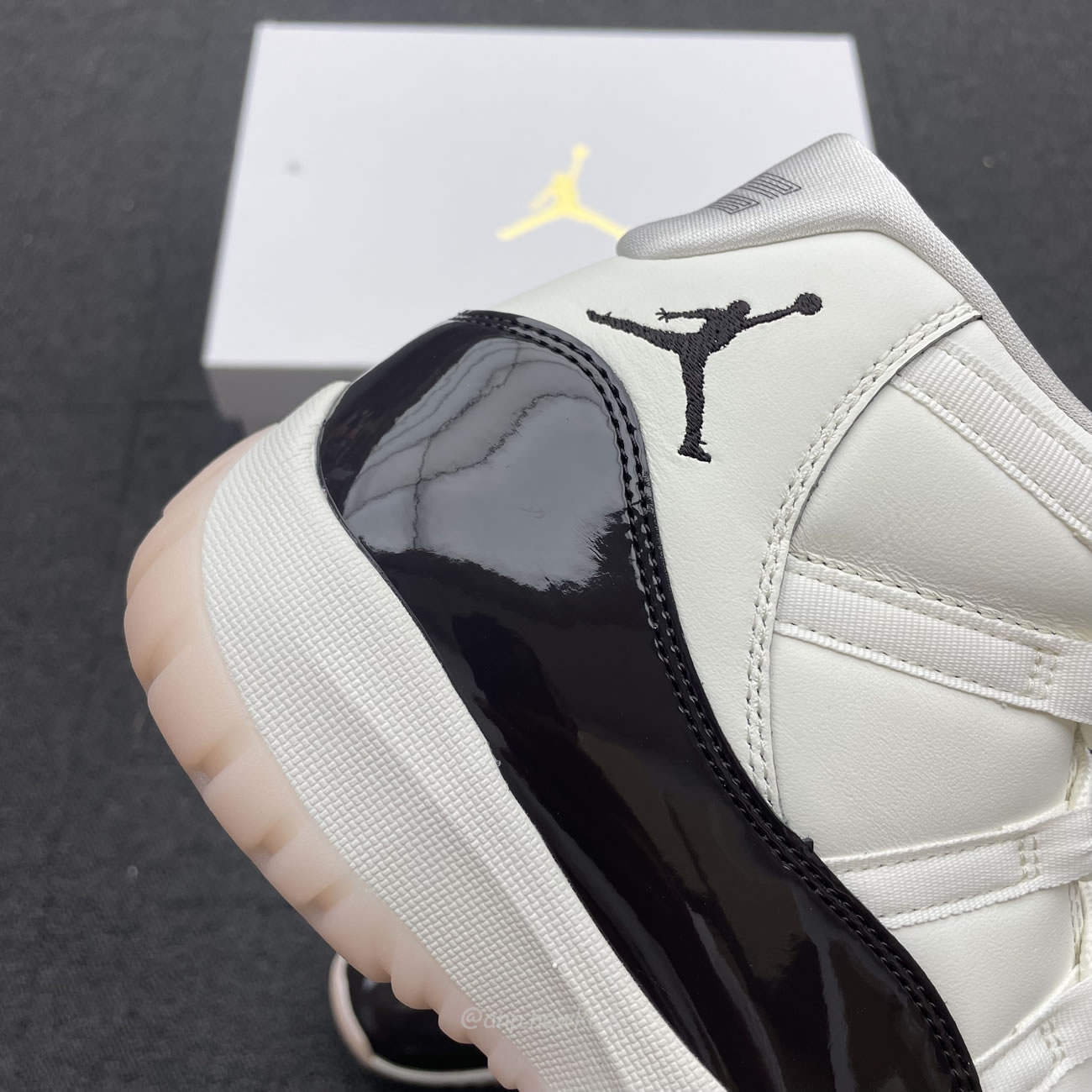 Air Jordan 11 Retro Neapolitan Ar0715 101 (8) - www.newkick.vip