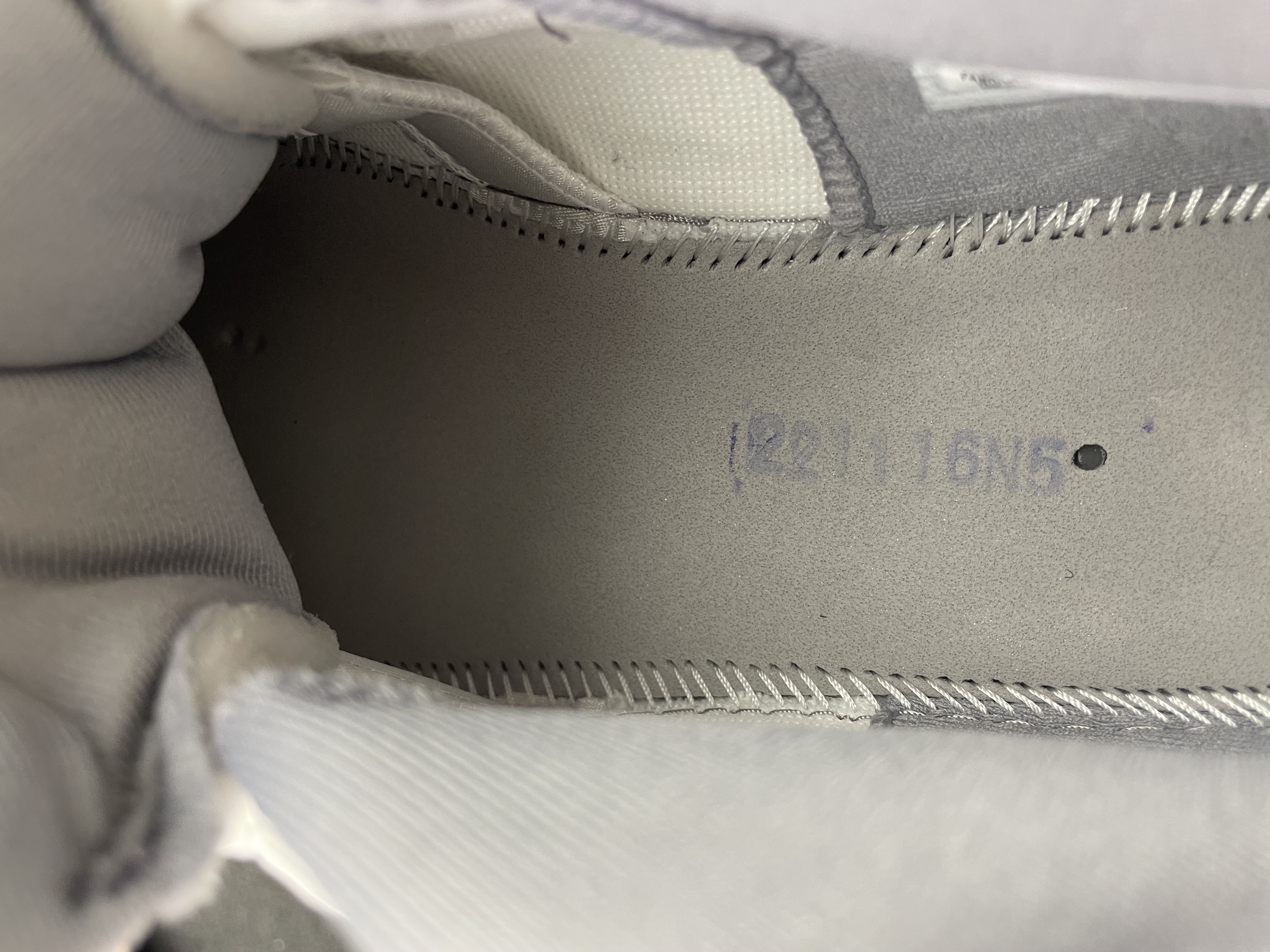 Air Jordan 11 Retro Low Cement Grey Av2187 140 (12) - www.newkick.vip
