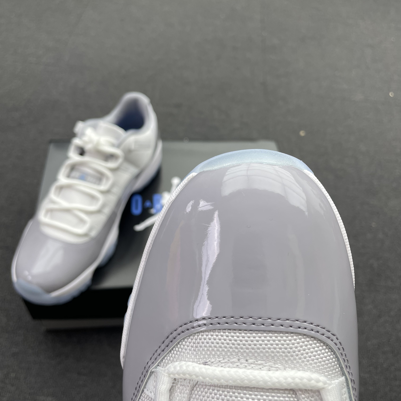 Air Jordan 11 Retro Low Cement Grey Av2187 140 (4) - www.newkick.vip