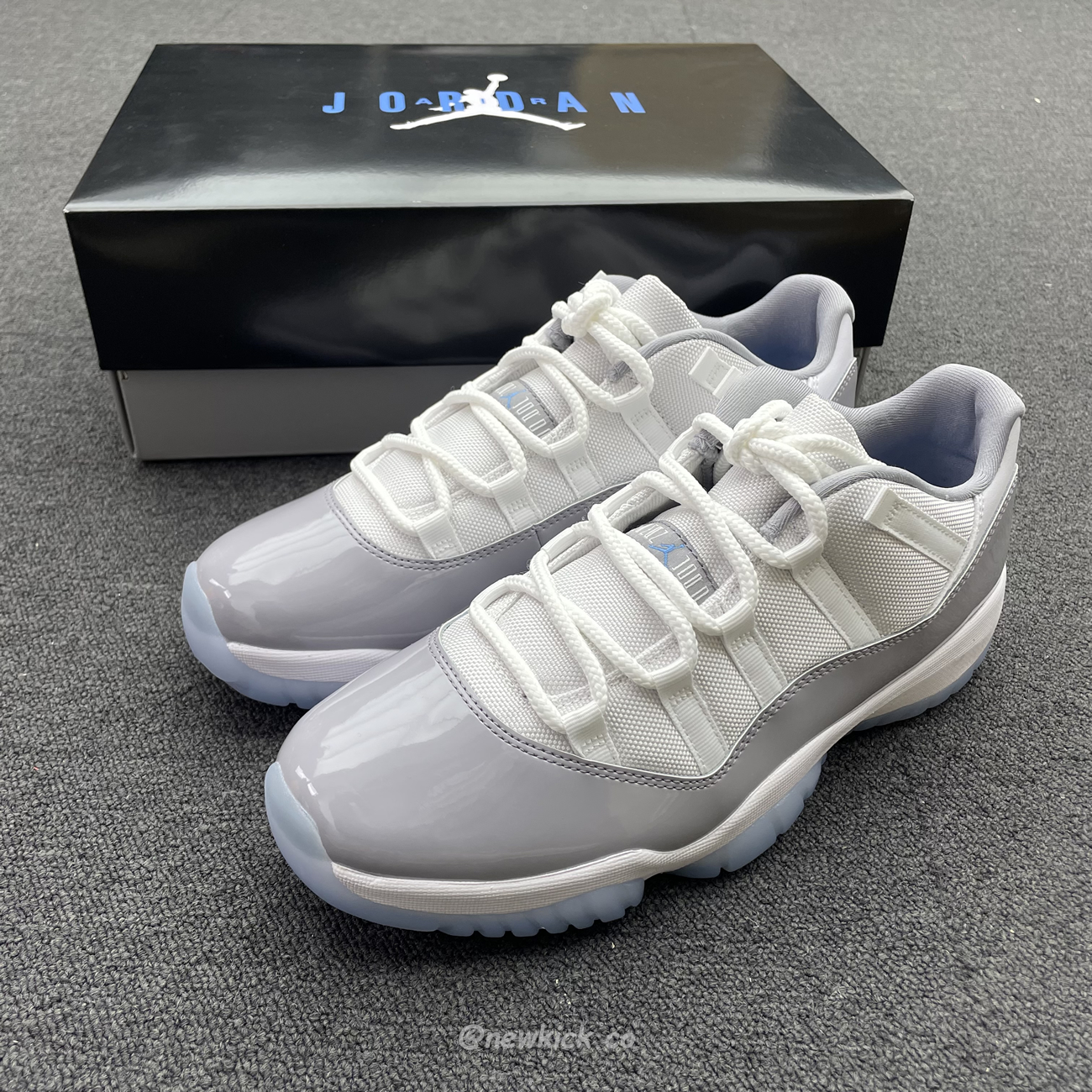 Air Jordan 11 Retro Low Cement Grey Av2187 140 (5) - www.newkick.vip