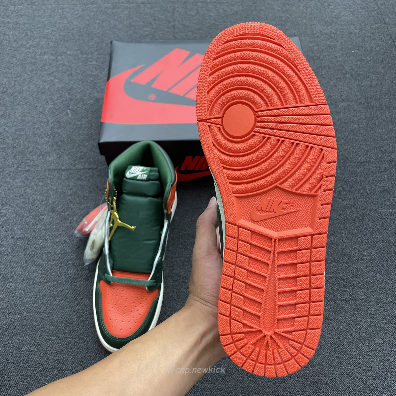 Air Jordan 1 Retro High Solefly Art Basel Sail Av3905 138 (8) - www.newkick.vip