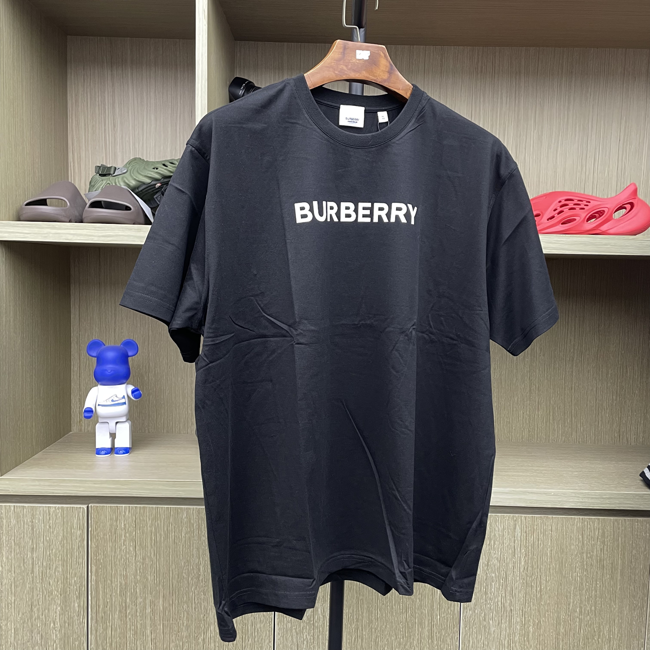 Burberry Logo Print Cotton Oversized T Shirt Black Blue White Aw22 (4) - www.newkick.vip