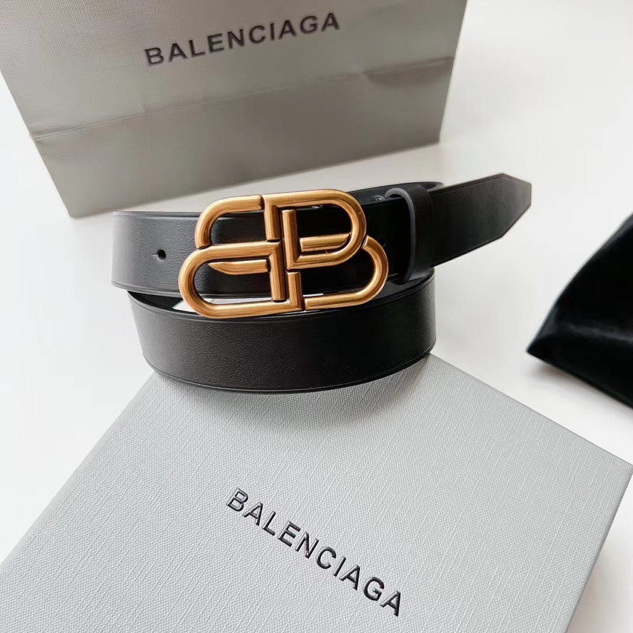 Balenciaga Bb Logo Belt (4) - www.newkick.vip Balenciaga Bb Logo Belt (4) - www.newkick.vip