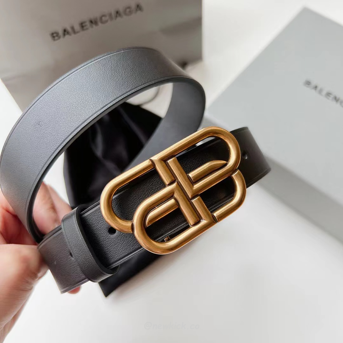 Balenciaga Bb Logo Belt (7) - www.newkick.vip Balenciaga Bb Logo Belt (7) - www.newkick.vip