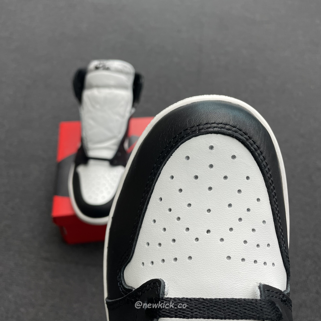 Air Jordan 1 Retro High 85 Black White 2023 Bq4422 001 (3) - www.newkick.vip