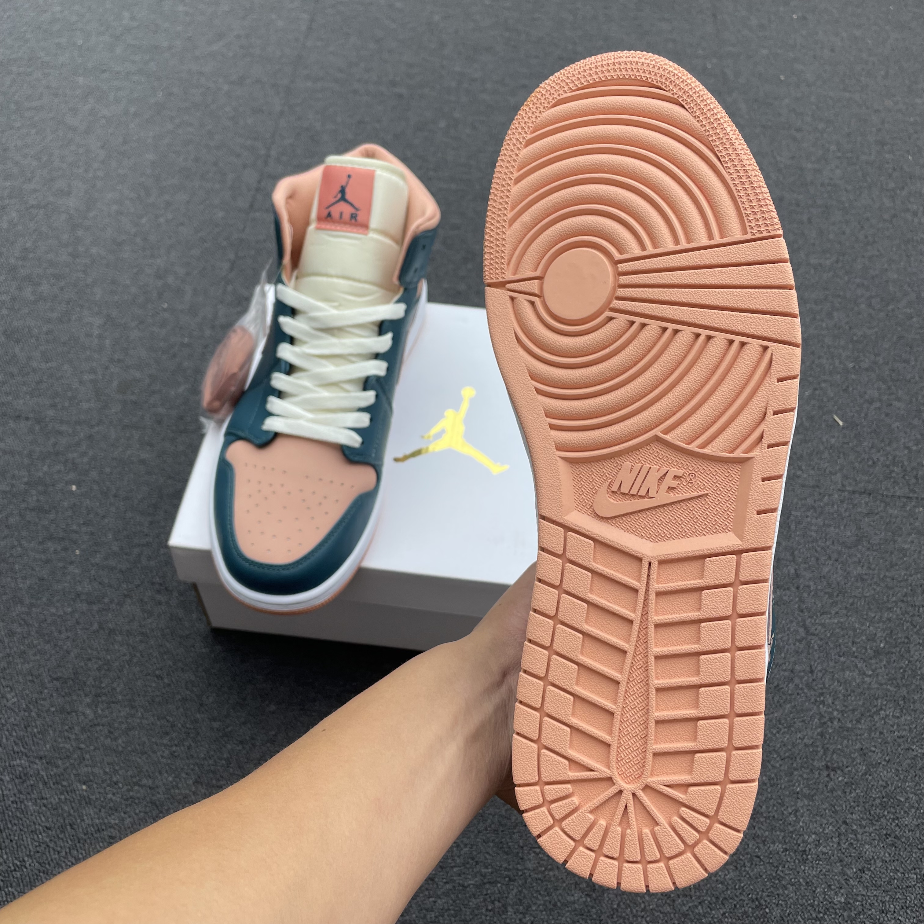 Air Jordan 1 Mid Dark Teal Green Bq6472 308 (7) - www.newkick.vip