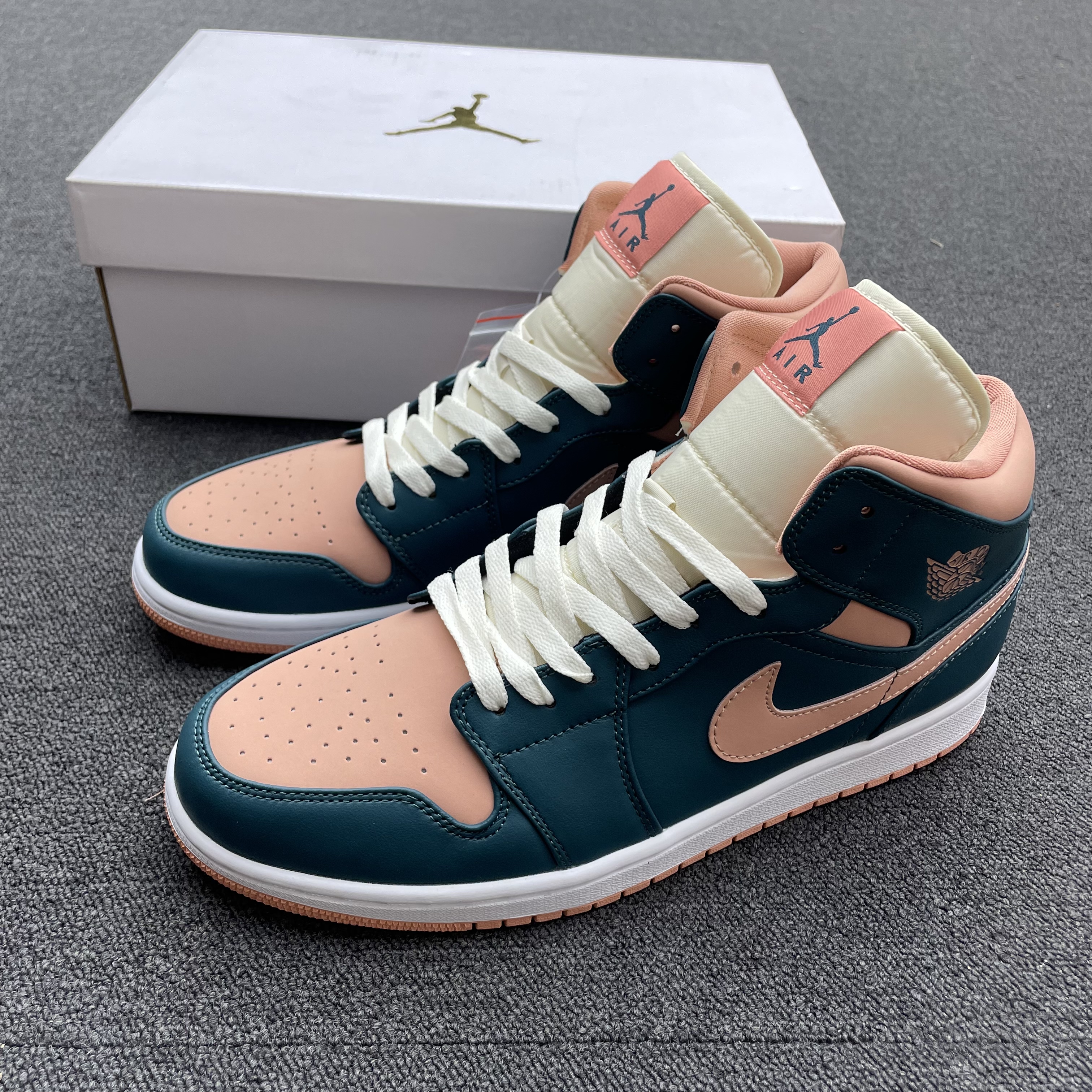 Air Jordan 1 Mid Dark Teal Green Bq6472 308 (9) - www.newkick.vip