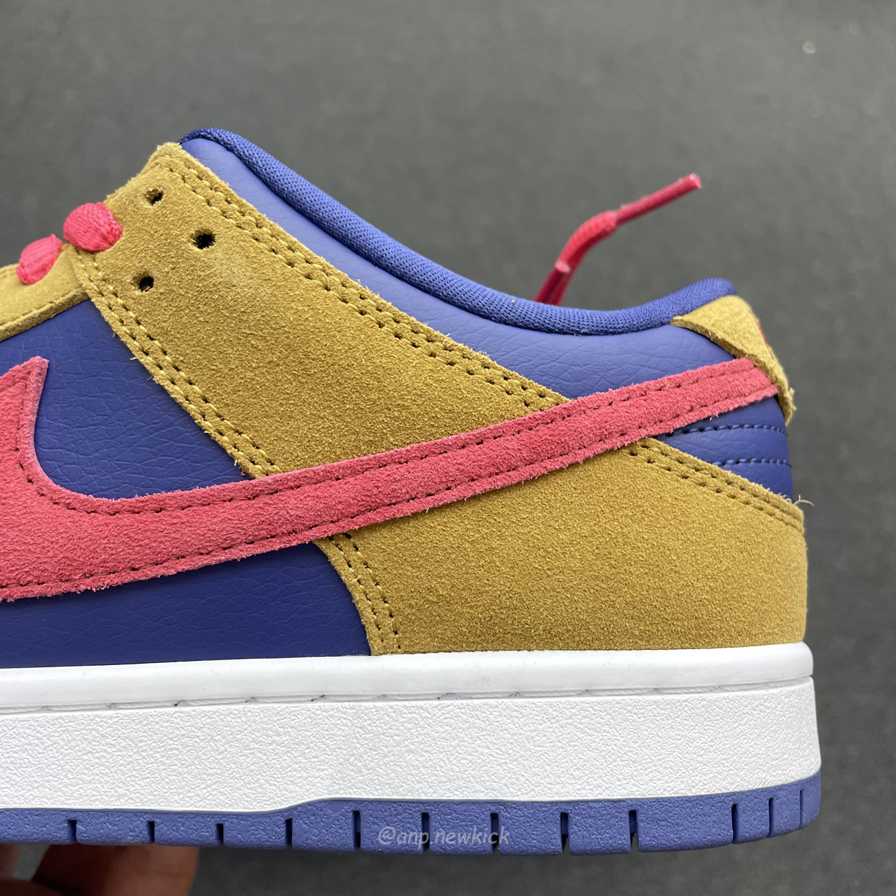 Nike Sb Dunk Low Reverse Papa Bear Bq6817 700 (5) - www.newkick.vip