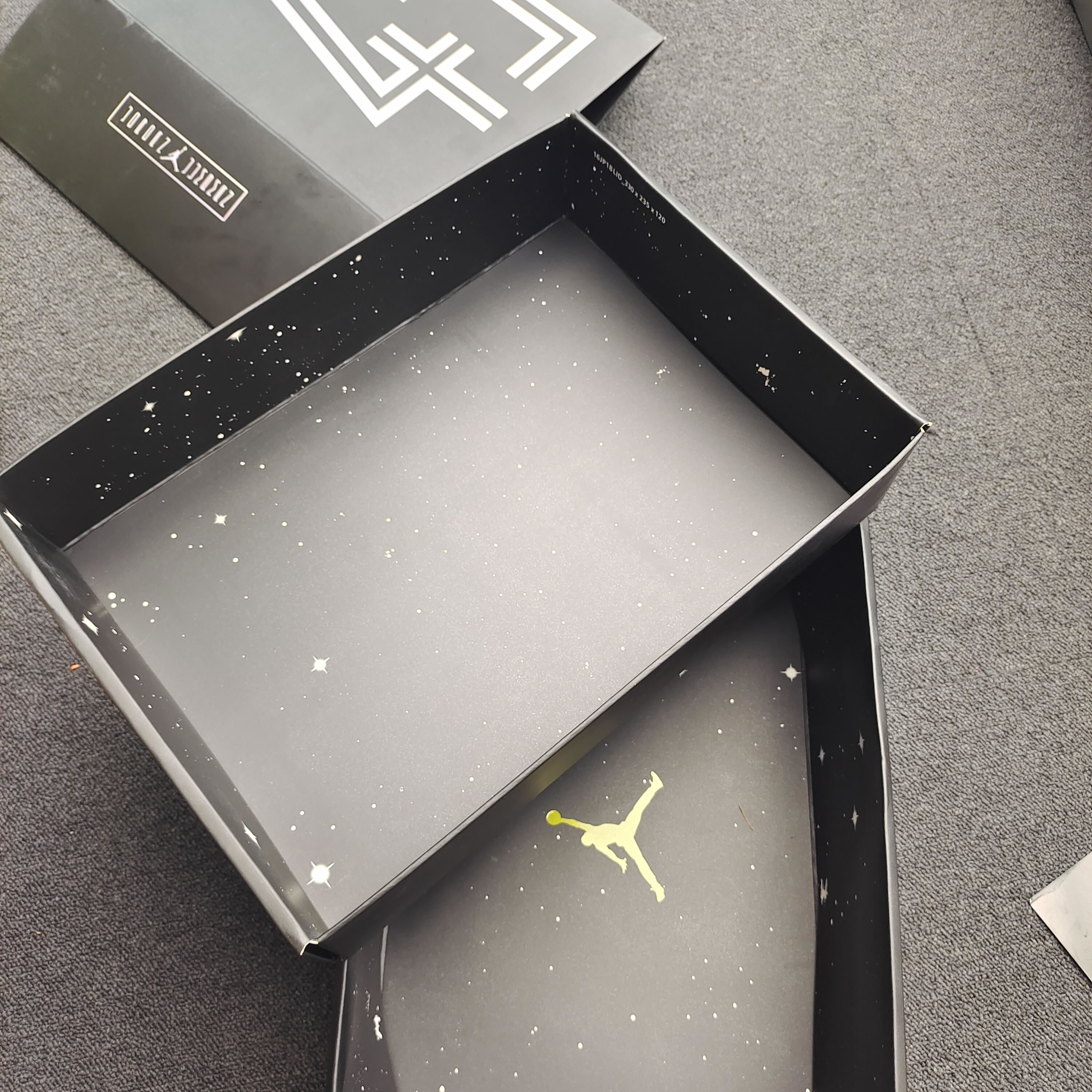 Jordan 11 Retro Black Yellow 2022 Ct8012 118 (11) - www.newkick.vip