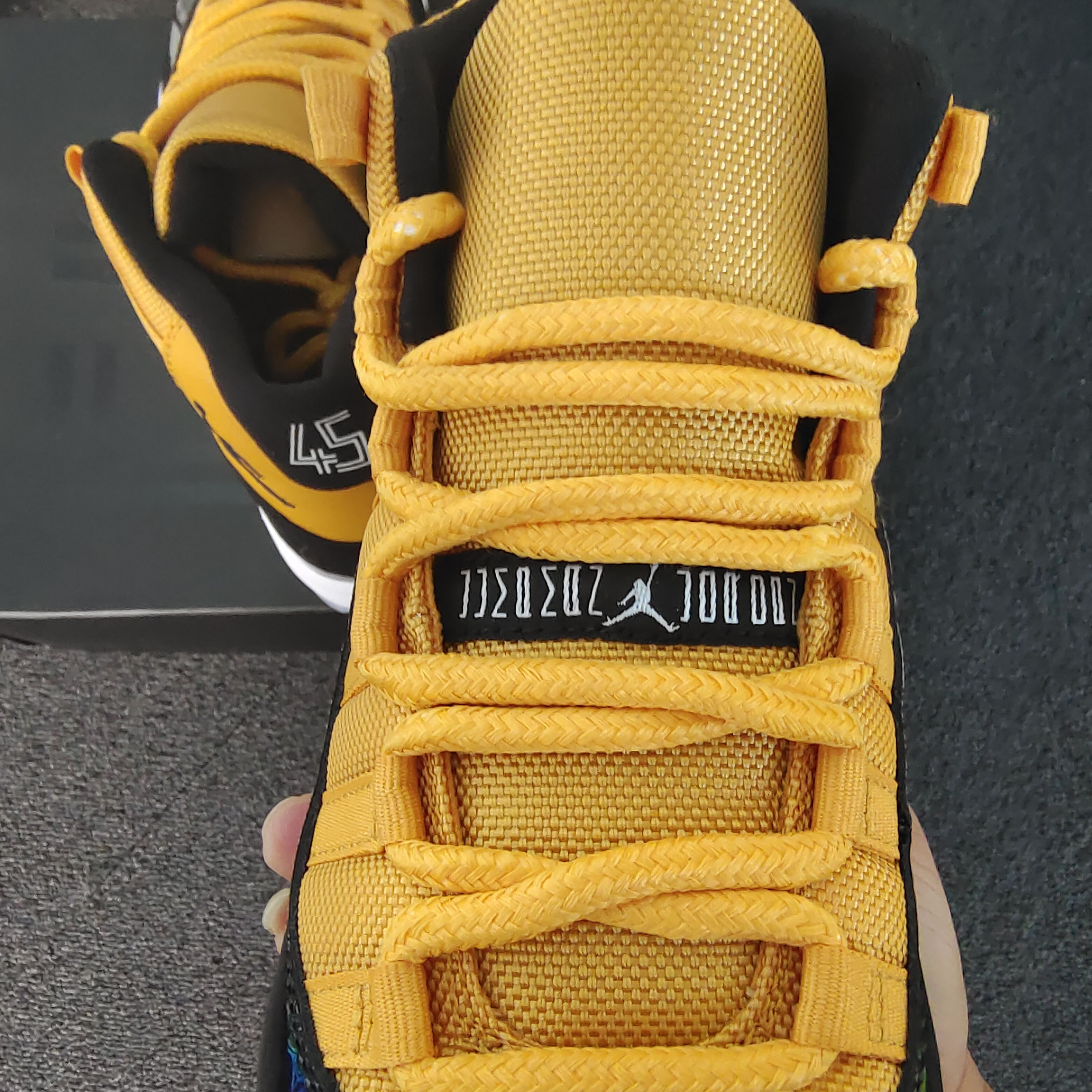 Jordan 11 Retro Black Yellow 2022 Ct8012 118 (12) - www.newkick.vip