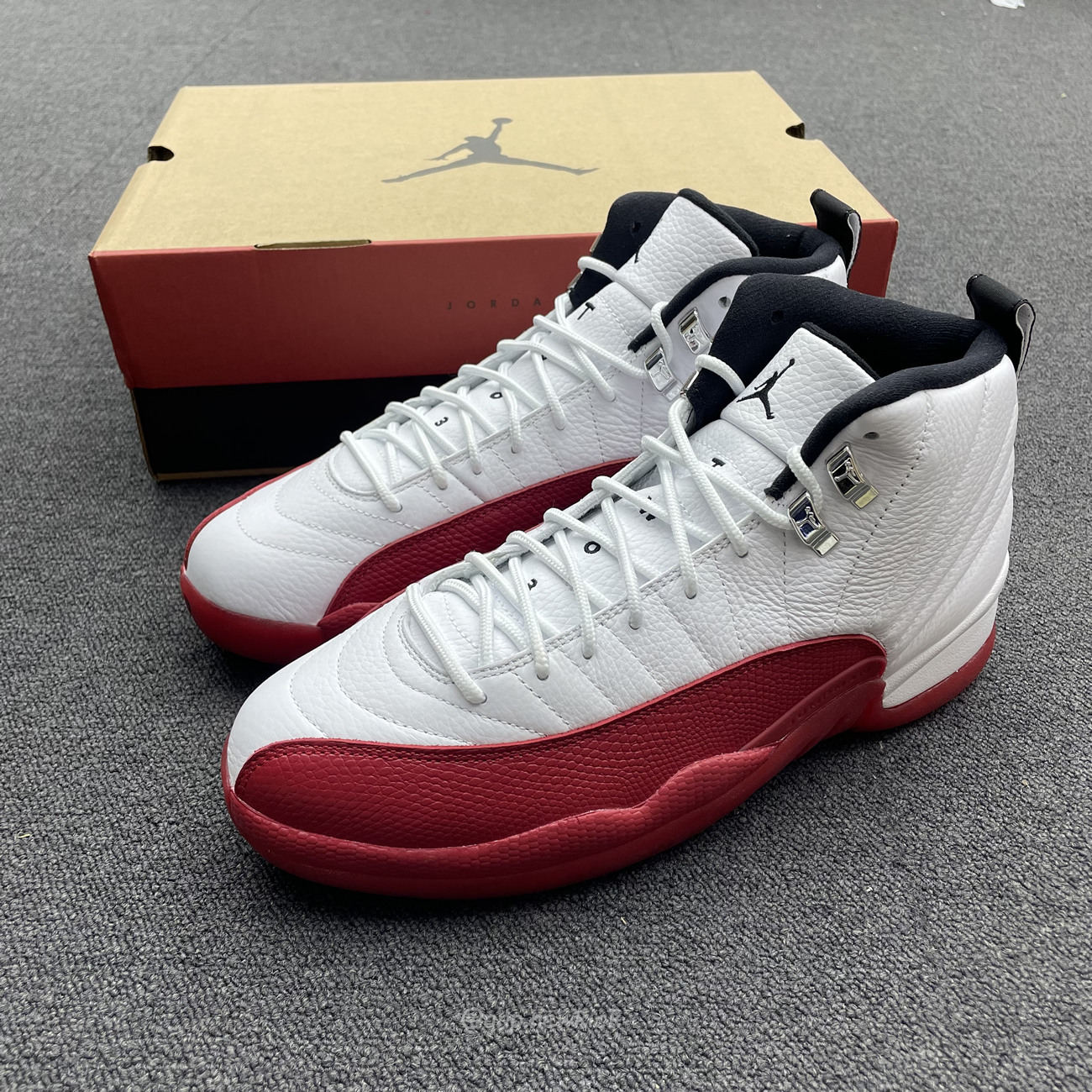 Air Jordan 12 Cherry Ct8013 116 (13) - www.newkick.vip Air Jordan 12 Cherry Ct8013 116 (13) - www.newkick.vip