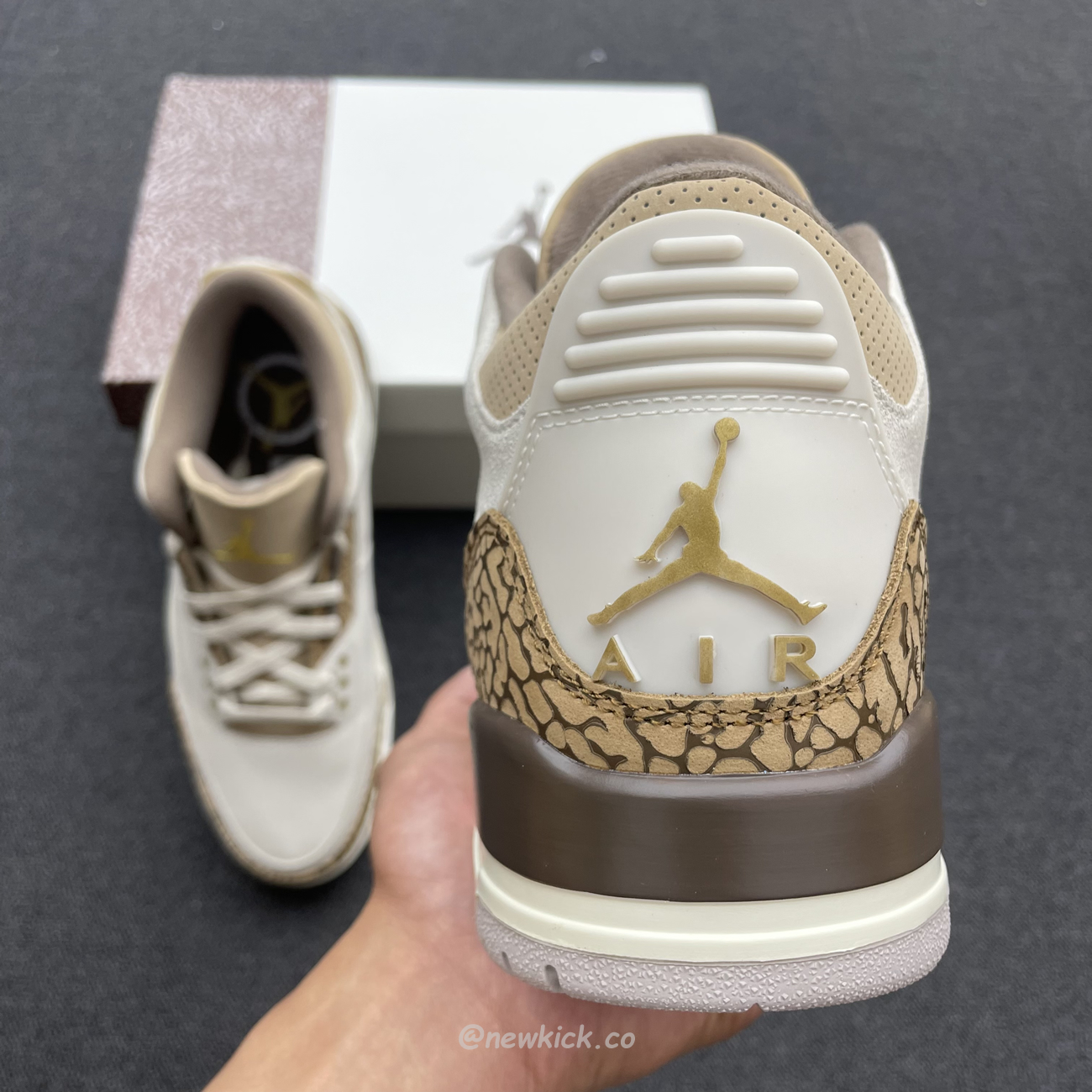 Air Jordan 3 Retro Palomino Ct8532 102 (11) - www.newkick.vip Air Jordan 3 Retro Palomino Ct8532 102 (11) - www.newkick.vip