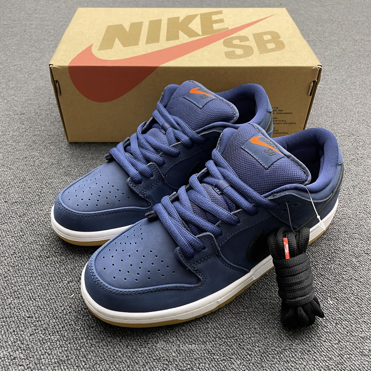 Nike Sb Dunk Low Navy Black Gum Cw7463 401 (9) - www.newkick.vip