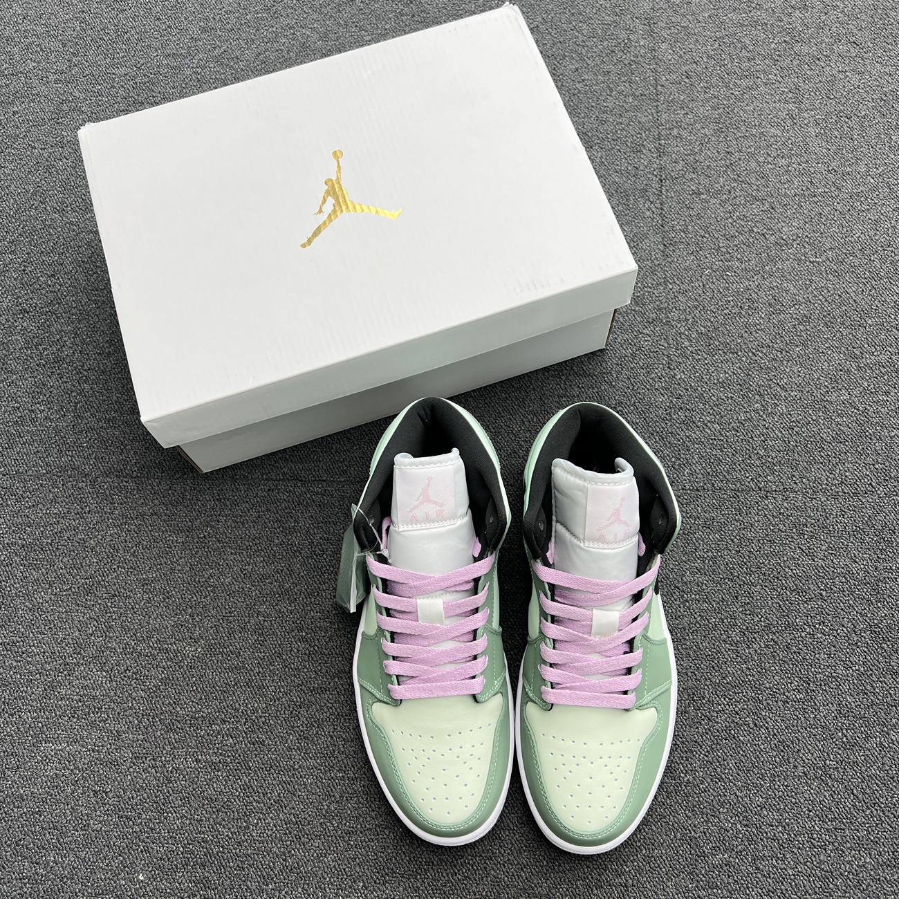 Air Jordan 1 Mid Dutch Green W Cz0774 300 (4) - www.newkick.vip