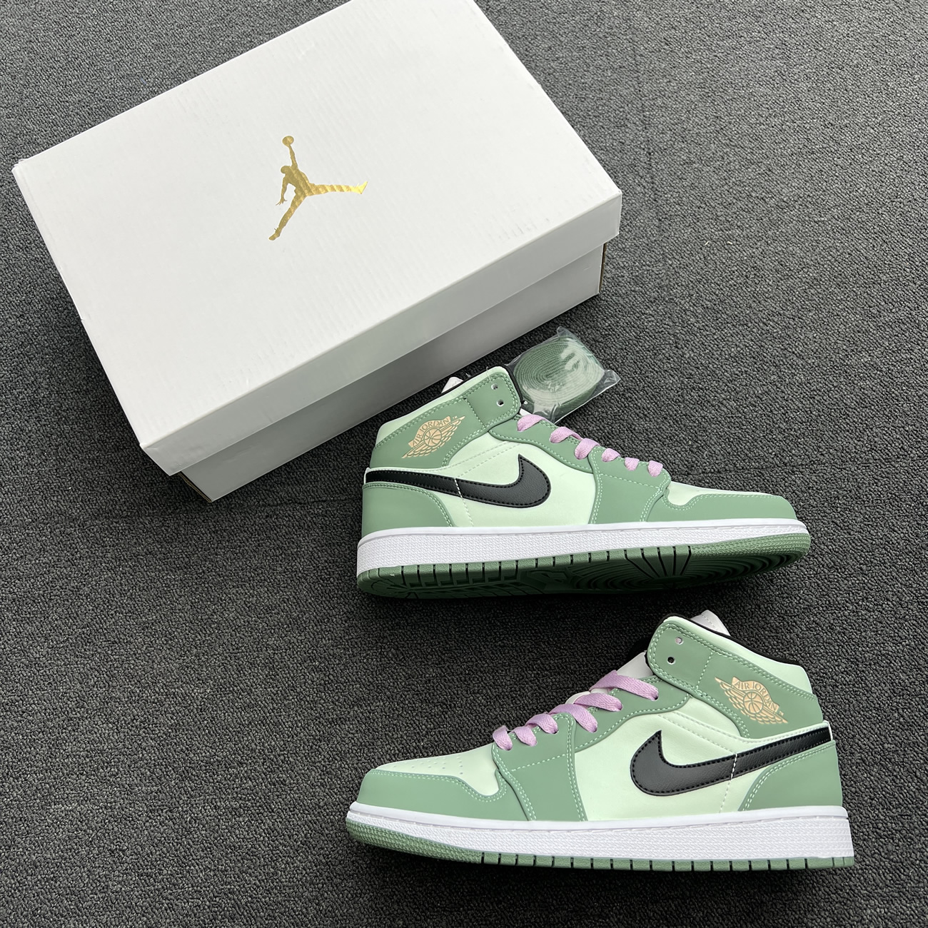 Air Jordan 1 Mid Dutch Green W Cz0774 300 (5) - www.newkick.vip