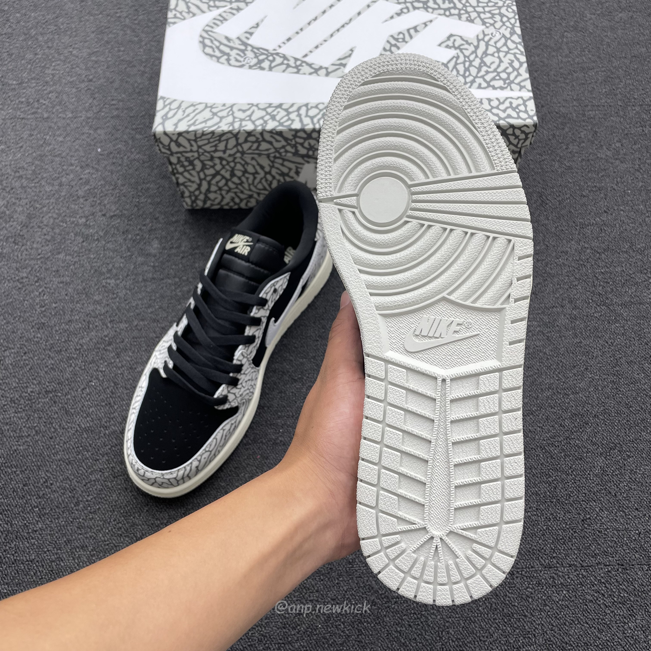 Air Jordan 1 Retro Low Og Black Cement Cz0790 001 (14) - www.newkick.vip