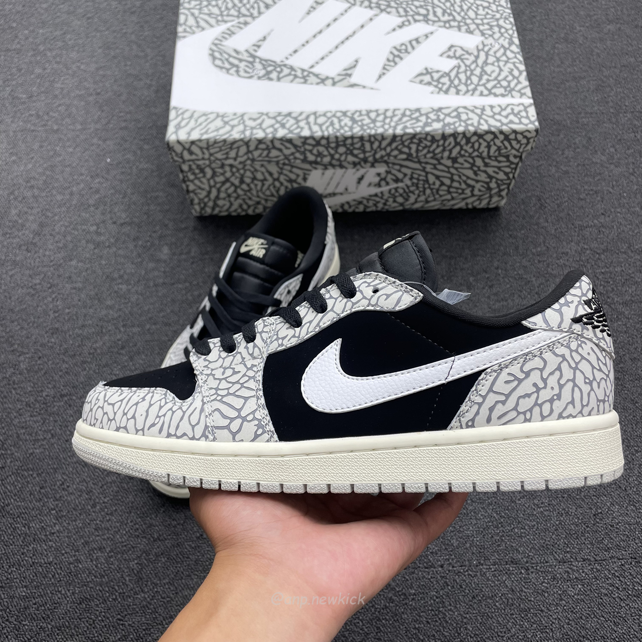 Air Jordan 1 Retro Low Og Black Cement Cz0790 001 (15) - www.newkick.vip