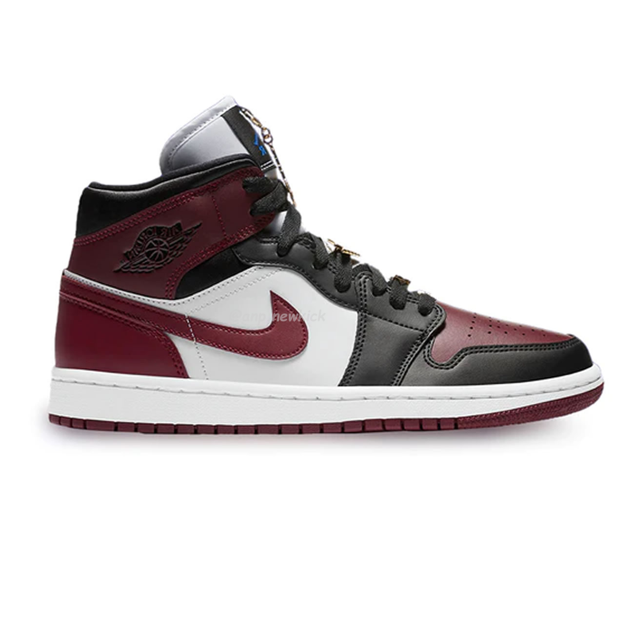 Air Jordan 1 Mid Se Black Dark Beetroot Womens Cz4385 016 (11) - www.newkick.vip Air Jordan 1 Mid Se Black Dark Beetroot Womens Cz4385 016 (11) - www.newkick.vip