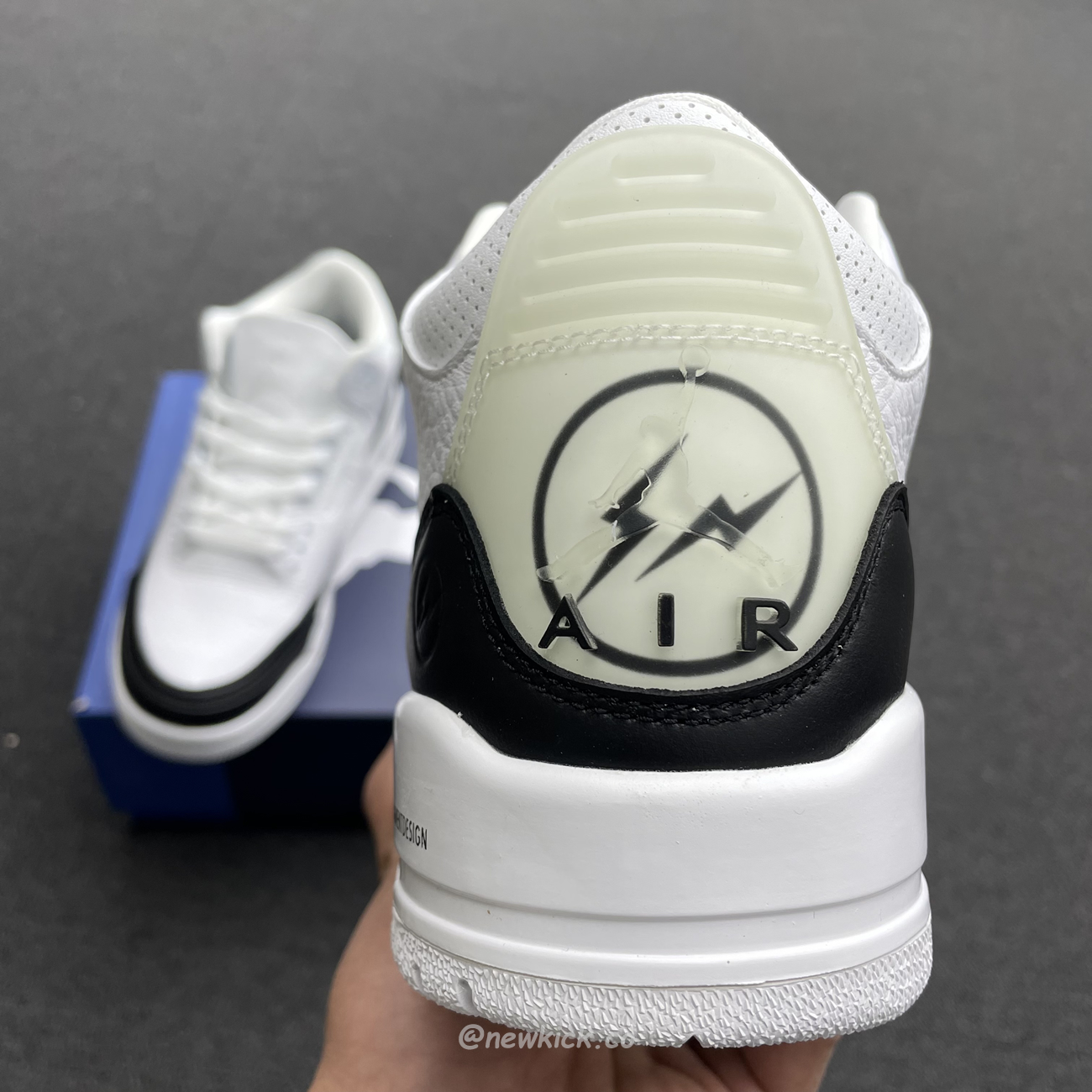 Air Jordan 3 Retro Fragment Da3595 100 (8) - www.newkick.vip Air Jordan 3 Retro Fragment Da3595 100 (8) - www.newkick.vip