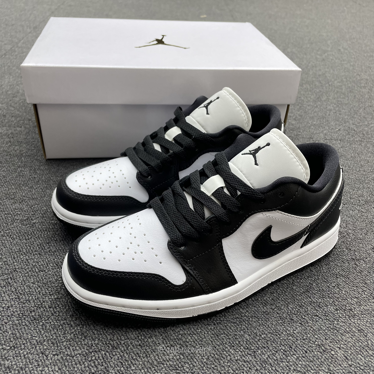 Air Jordan 1 Low Panda Dc0774 101 (7) - www.newkick.vip