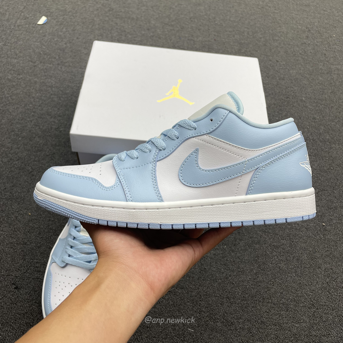 Air Jordan 1 Low White Ice Blue Dc0774 141 (6) - www.newkick.vip Air Jordan 1 Low White Ice Blue Dc0774 141 (6) - www.newkick.vip