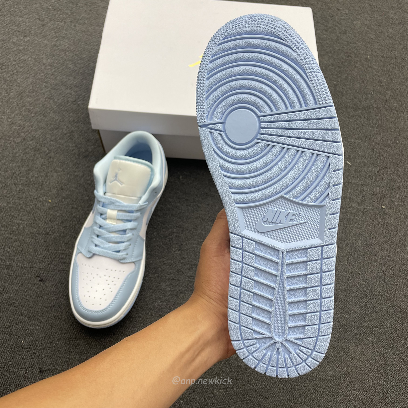 Air Jordan 1 Low White Ice Blue Dc0774 141 (8) - www.newkick.vip Air Jordan 1 Low White Ice Blue Dc0774 141 (8) - www.newkick.vip