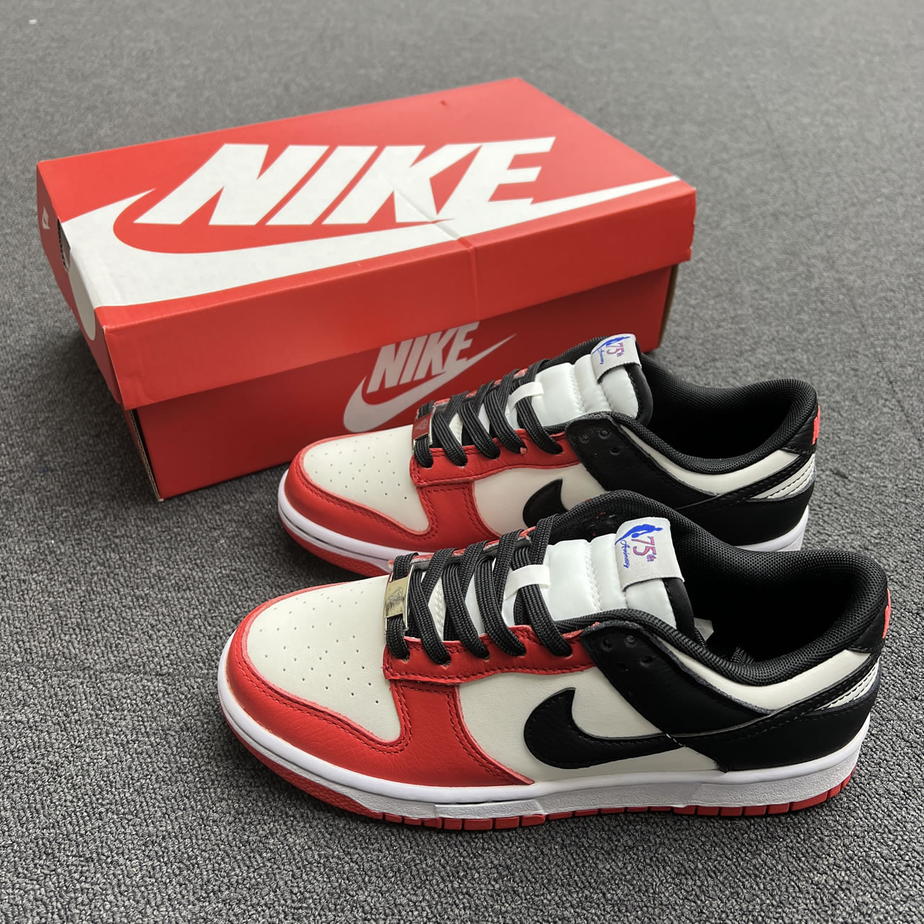 Nike Dunk Low Emb Nba 75th Anniversary Chicago Dd3363 100 (8) - www.newkick.vip