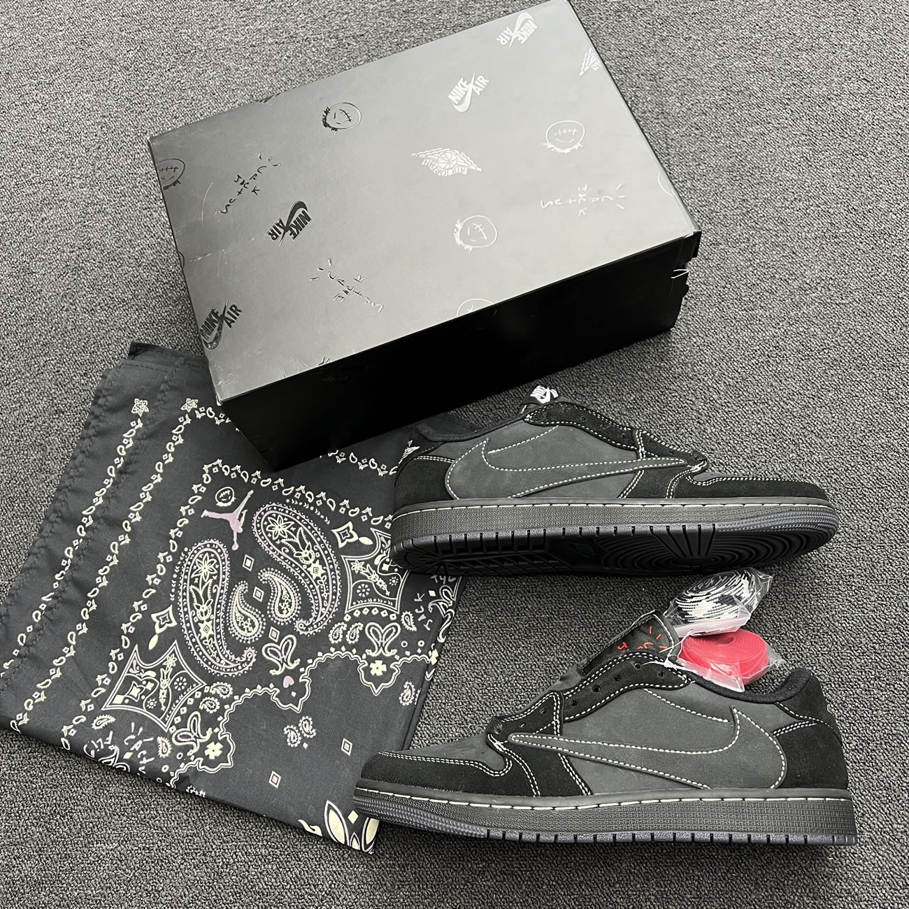 Jordan 1 Retro Low Og Sp Travis Scott Black Phantom Dm7866 001 (3) - www.newkick.vip Jordan 1 Retro Low Og Sp Travis Scott Black Phantom Dm7866 001 (3) - www.newkick.vip