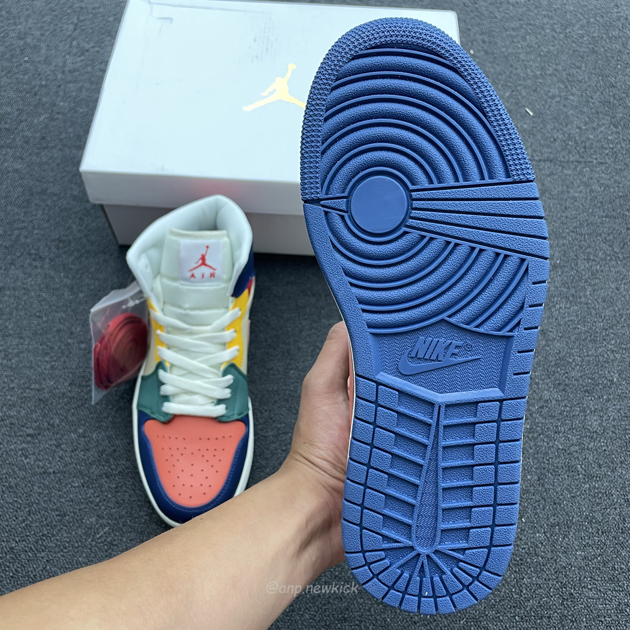 Air Jordan 1 Mid Se Multi Color Dn3738 400 (13) - www.newkick.vip