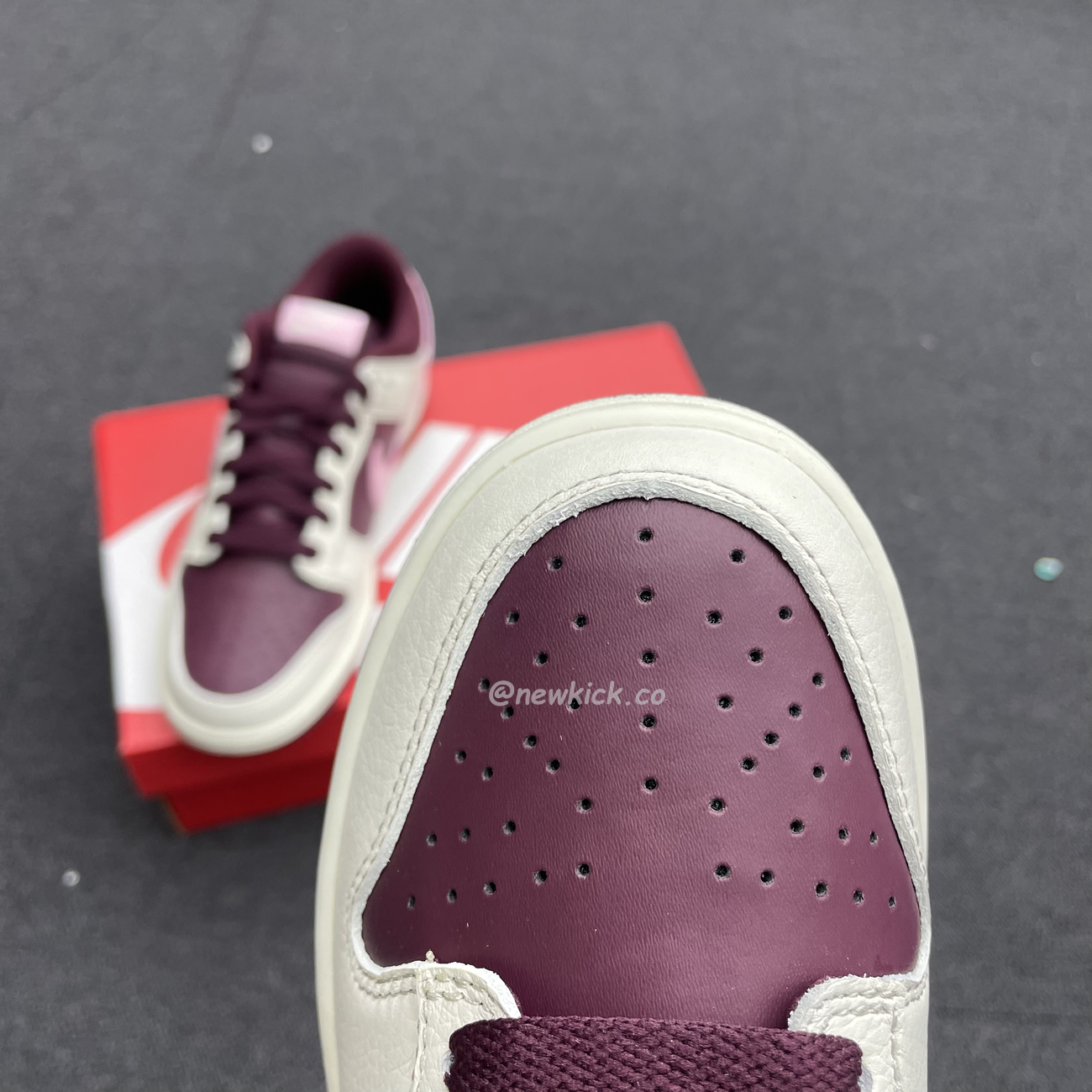 Nike Dunk Low Retro Prm Valentine Day 2023 Dr9705 100 (12) - www.newkick.vip Nike Dunk Low Retro Prm Valentine Day 2023 Dr9705 100 (12) - www.newkick.vip