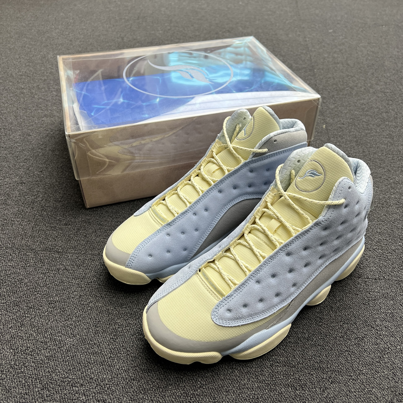 Air Jordan 13 Retro Solefly Dx5763 100 (12) - www.newkick.vip Air Jordan 13 Retro Solefly Dx5763 100 (12) - www.newkick.vip
