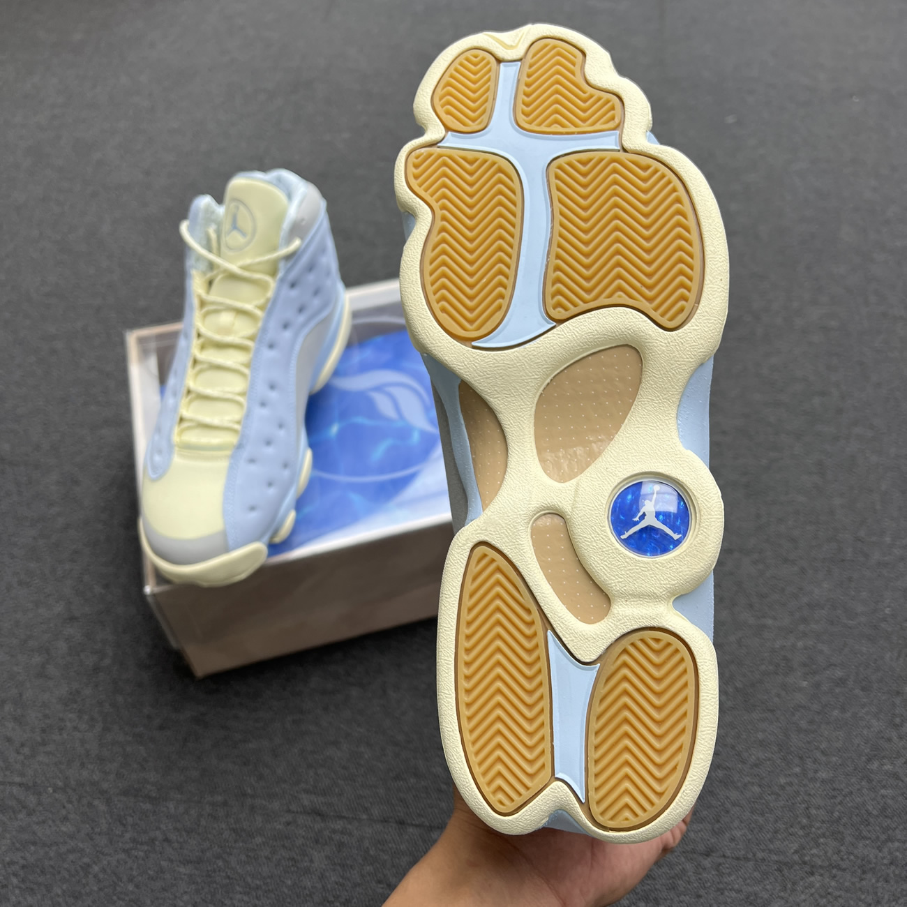 Air Jordan 13 Retro Solefly Dx5763 100 (9) - www.newkick.vip