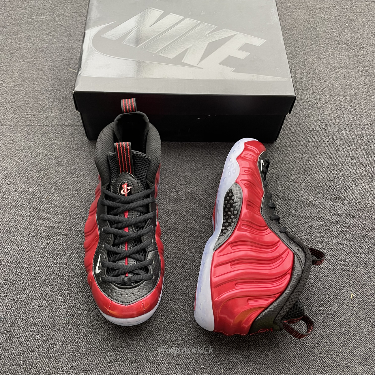 Nike Air Foamposite One Metallic Red 2023 Dz2545 600 (8) - www.newkick.vip